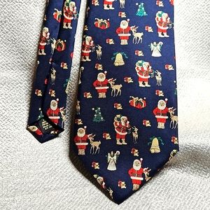 Vintage Christmas 🎅 Van Heusen Necktie 🎄